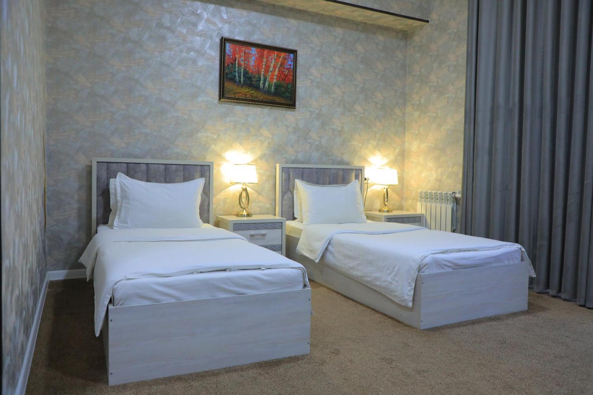 Hobiz Hotel Navoi Eksteriør billede